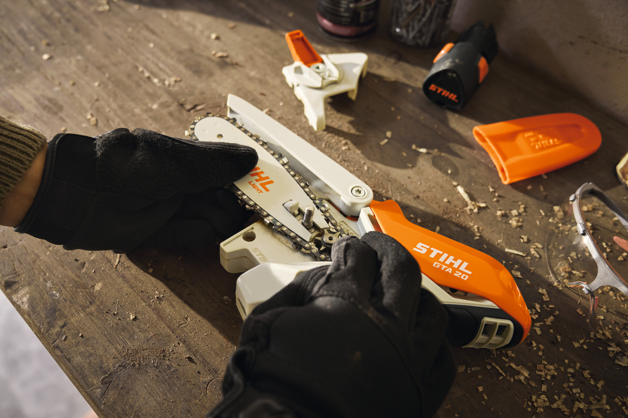 Mini-tronçonneuse sur batterie STIHL GTA 20