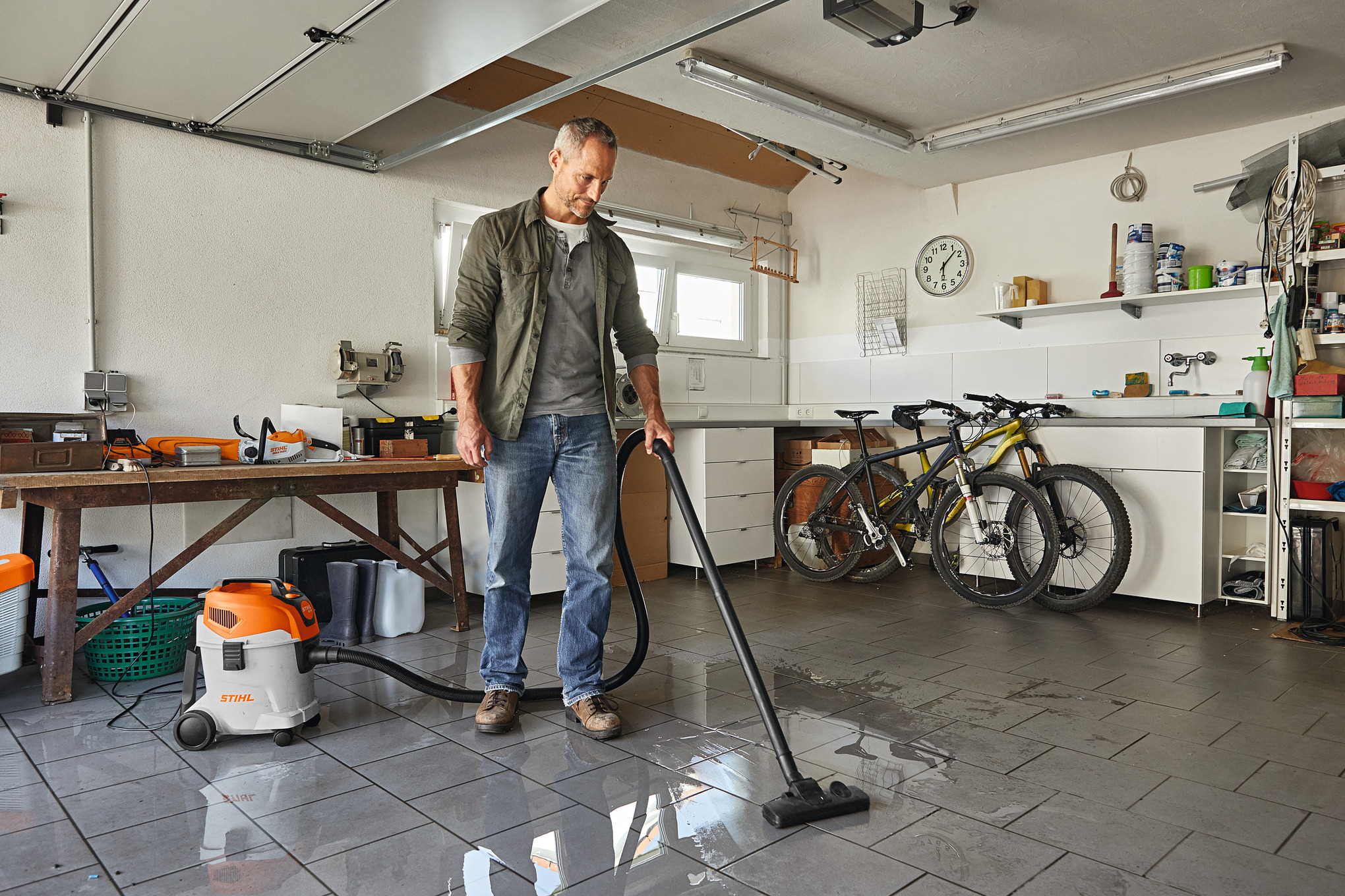 Aspirateur eau et poussière SE 33