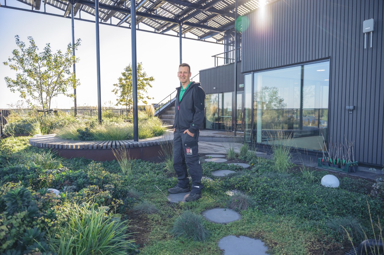 Gert Jansen dans le jardin du Ginkel Groep