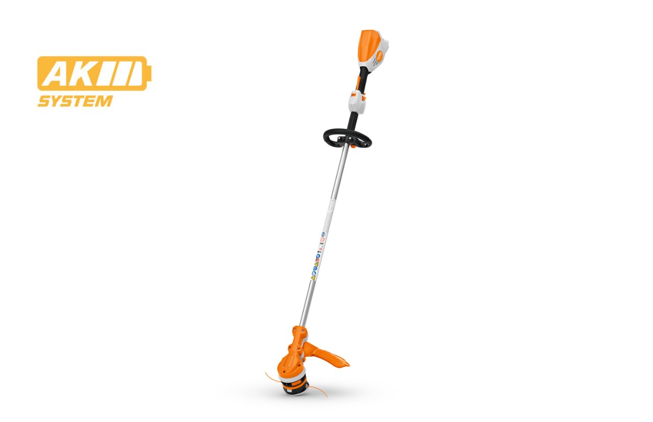 Image produit de la débroussailleuse à batterie STIHL FSA 70, icône de batterie en haut à gauche pour le système AK de STIHL